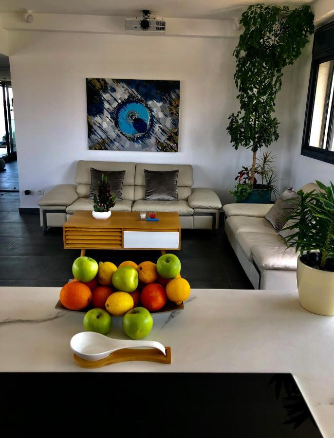 Suite And Room In A Breathtaking New Designed Penthouse In Se Tlv تل أبيب المظهر الخارجي الصورة