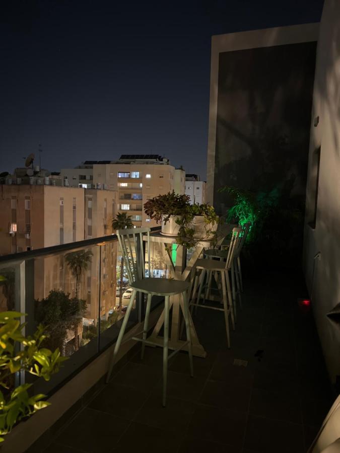 Suite And Room In A Breathtaking New Designed Penthouse In Se Tlv تل أبيب المظهر الخارجي الصورة