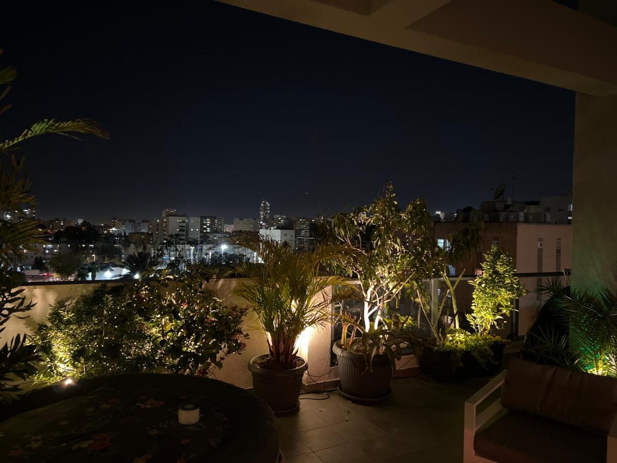 Suite And Room In A Breathtaking New Designed Penthouse In Se Tlv تل أبيب المظهر الخارجي الصورة